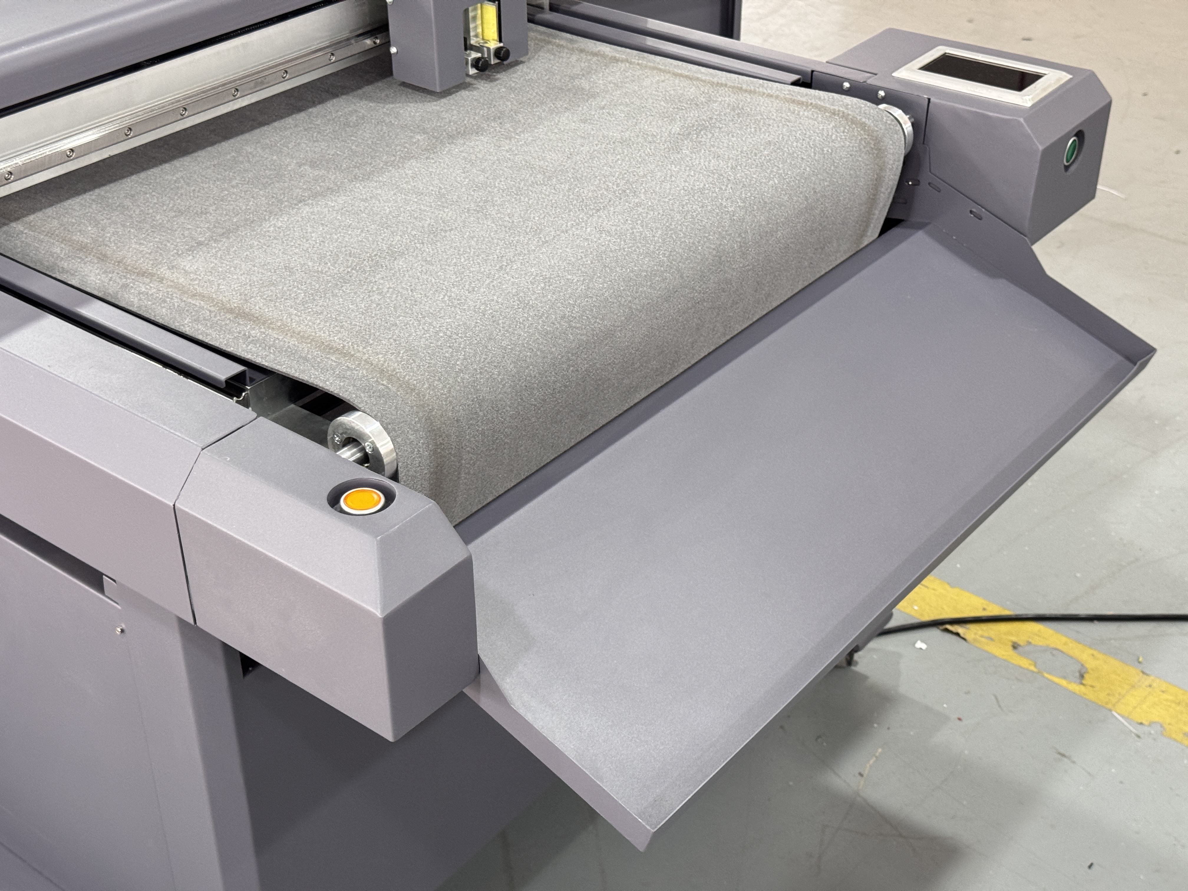 Skycut FR6090 Dual Head Flatbed Cutter | Industrial Vacuum Table System thumbnail 2